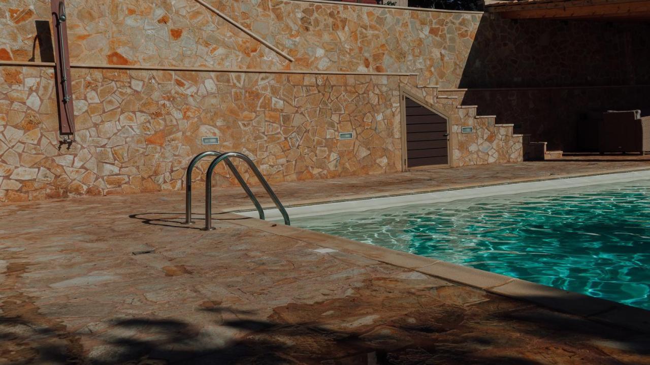 Pool And Sea View Apartments Agia Marina (Attica) Exterior foto