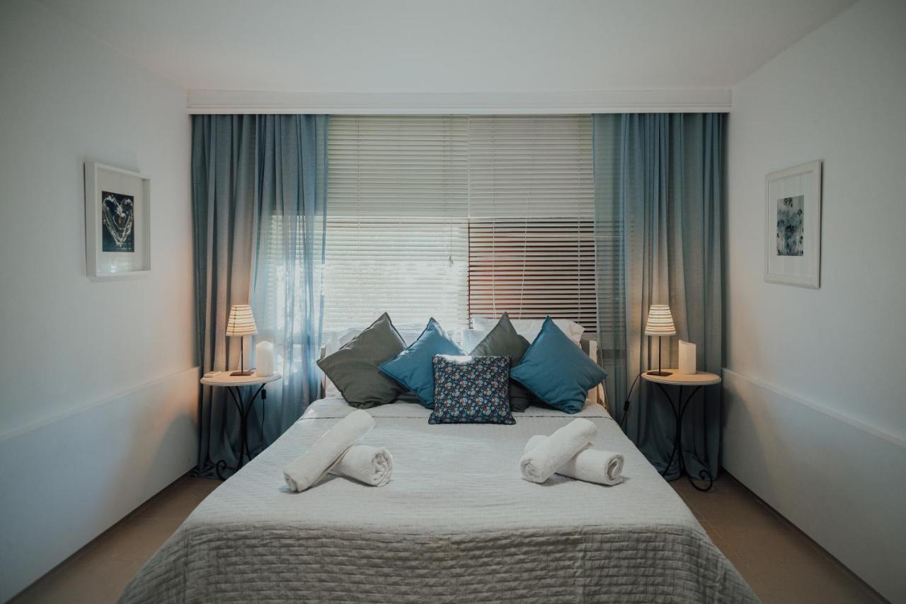 Pool And Sea View Apartments Agia Marina (Attica) Exterior foto