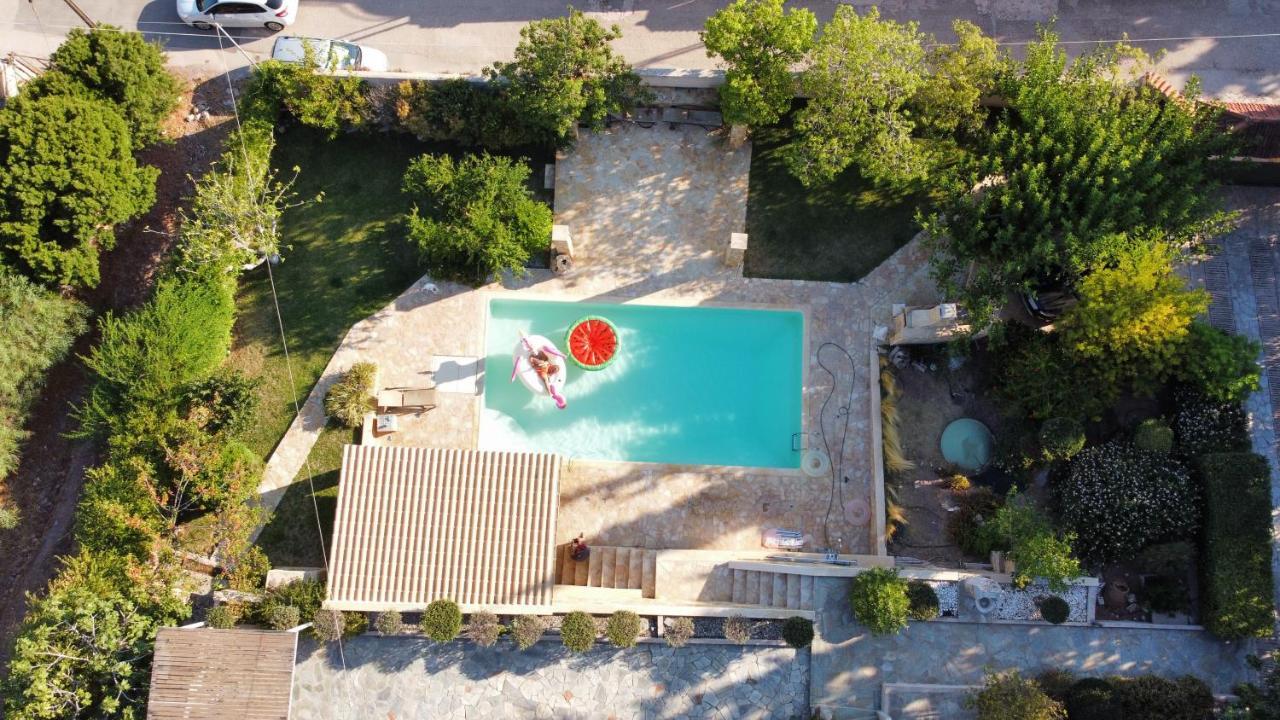 Pool And Sea View Apartments Agia Marina (Attica) Exterior foto